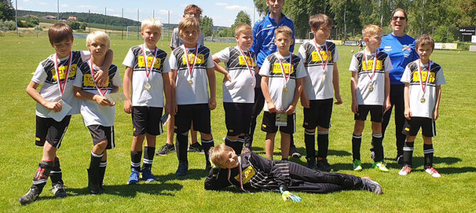 UFC-Fußballkids rocken Unterreichenbach-Turnier Respektabler Auftritt in stark besetzter U11/1-Gruppe