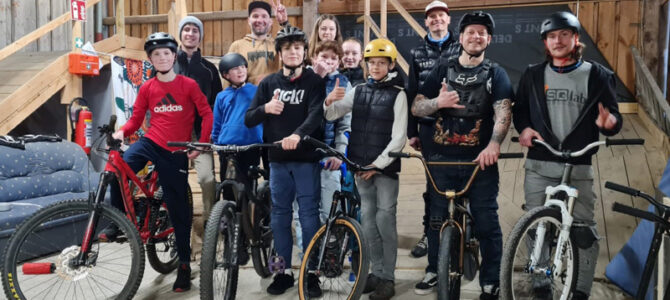 Abschlusstraining in der UFC-Bikehalle