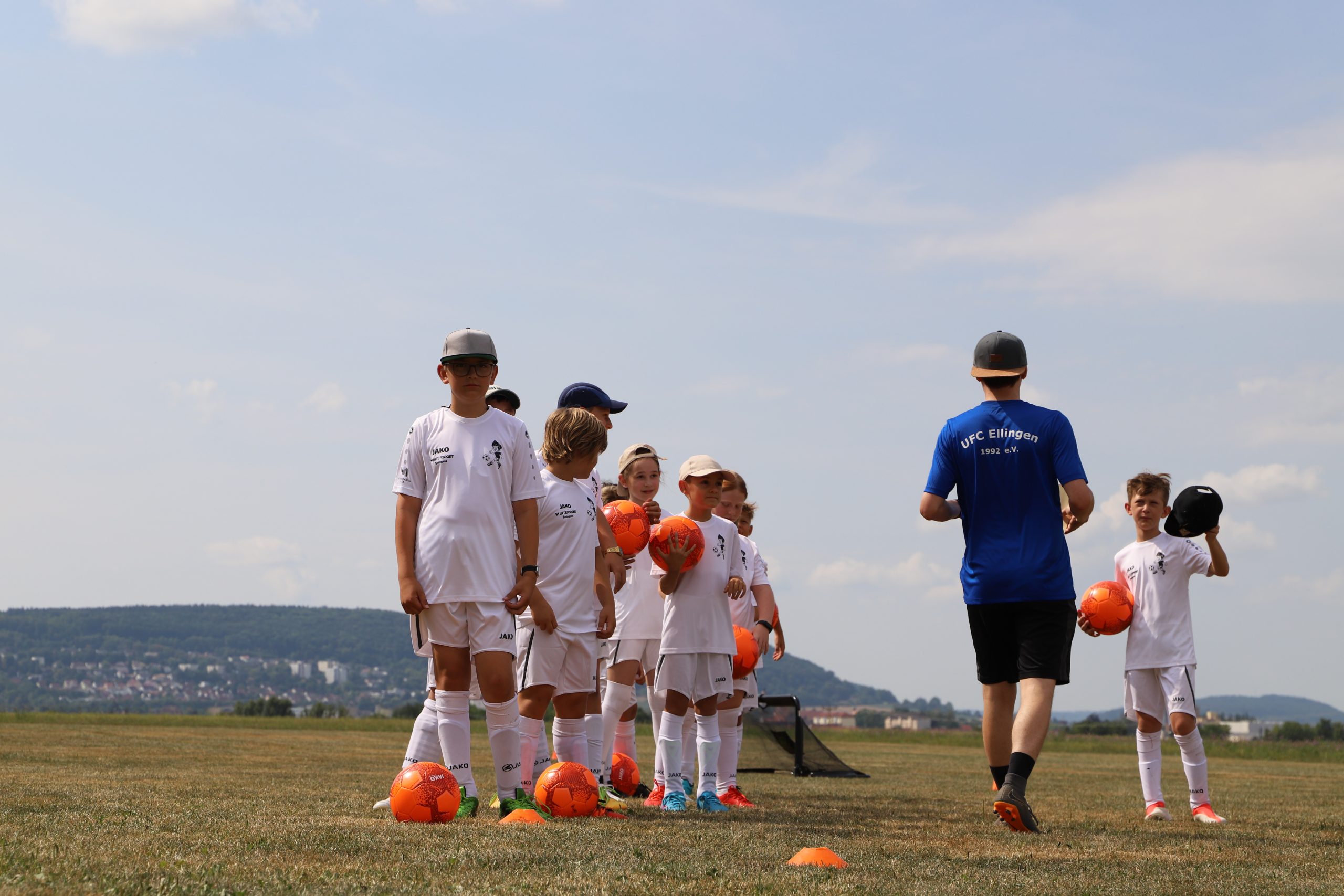 Komm in unser Team! Werde UFC-Fußballtrainer/in.