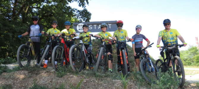 Ostfriesische Mountainbiker zu Gast beim UFC Ellingen